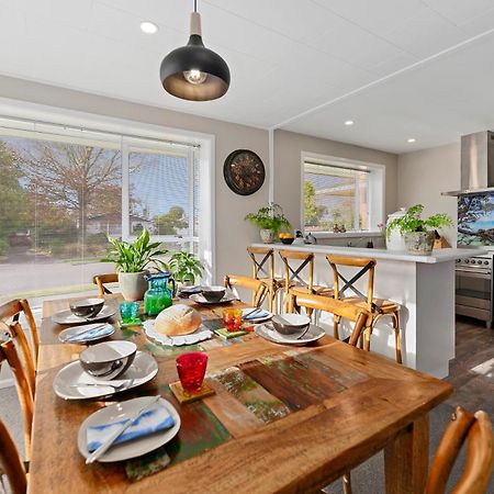 Leave Of Absence - Christchurch Holiday Home Bagian luar foto