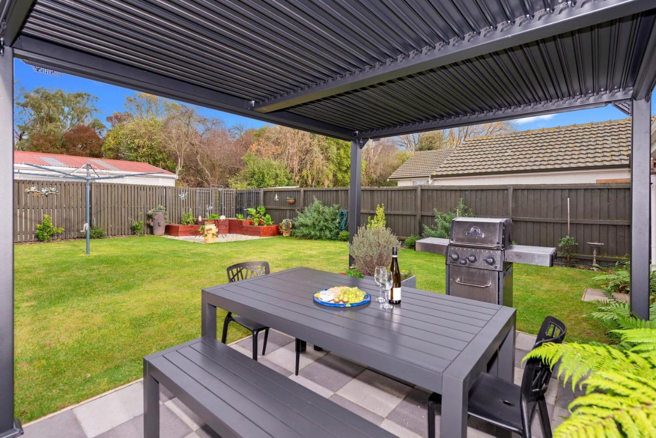 Leave Of Absence - Christchurch Holiday Home Bagian luar foto